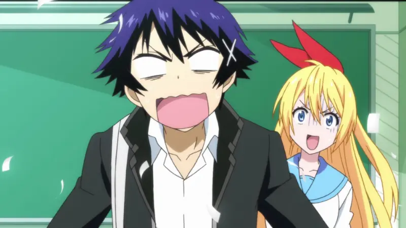 A panicked Raku Ichijo runs forward while a furious Chitoge Kirisaki yells at him inside a high school classroom.
